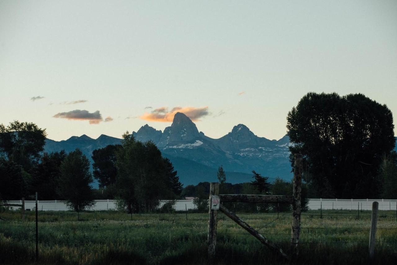 Teton Peaks Resort Tetonia Exterior photo